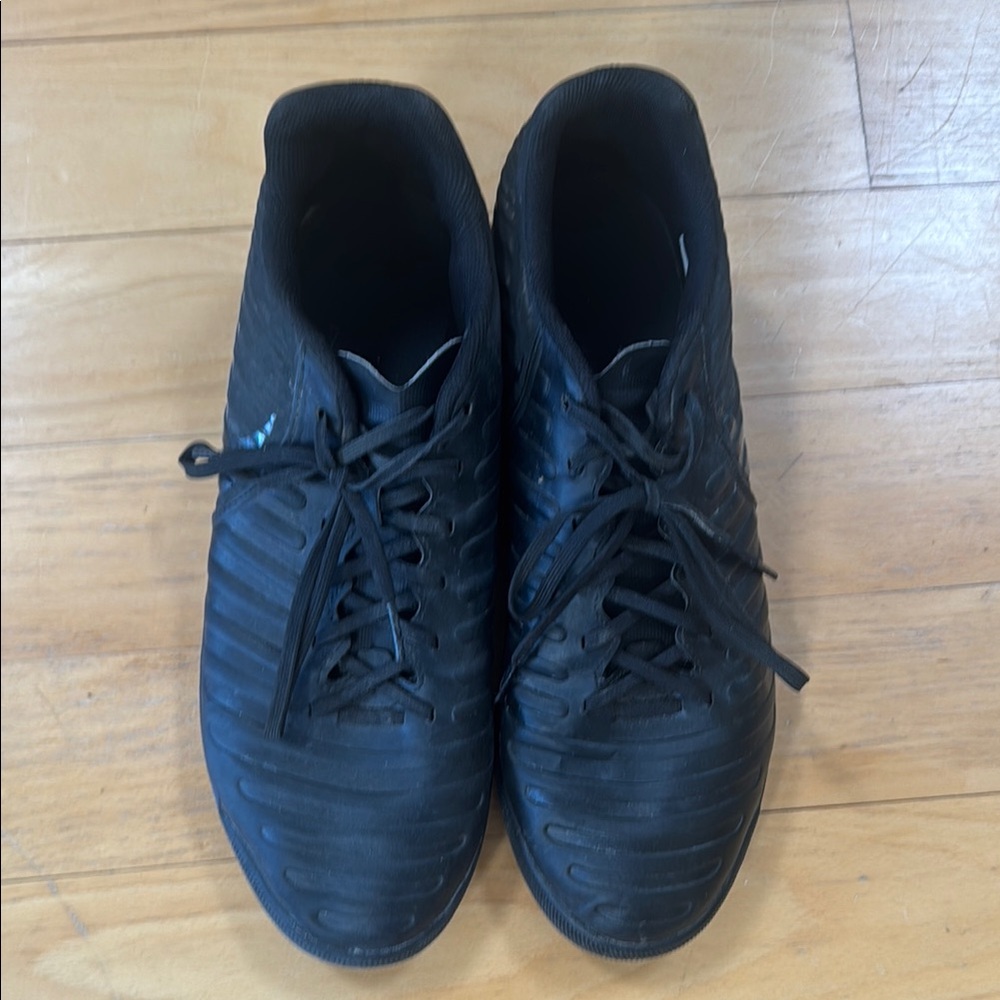 Nike Tiempo Legend 10 Men’s Black Turf Soccer Cleat size 12